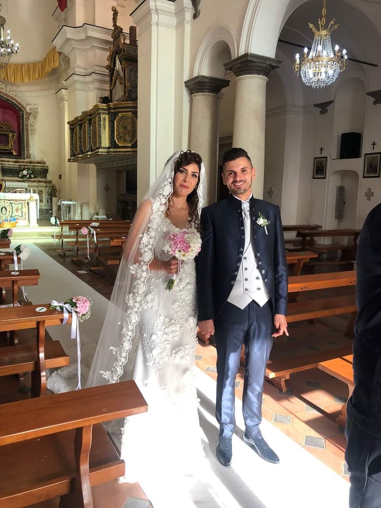 Agenzia Onoranze Funebri Longo: Pompe Funebri, Funerali Religiosi E Civili, Arte Funeraria, Disbrigo Pratiche, Cremazione, Composizioni Floreali ... | Fioreria, Eden Flower, Composizioni Floreali, Matrimoni, Eventi... 